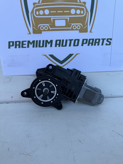 2018  AD RIGHT FRONT WINDOW MOTOR
