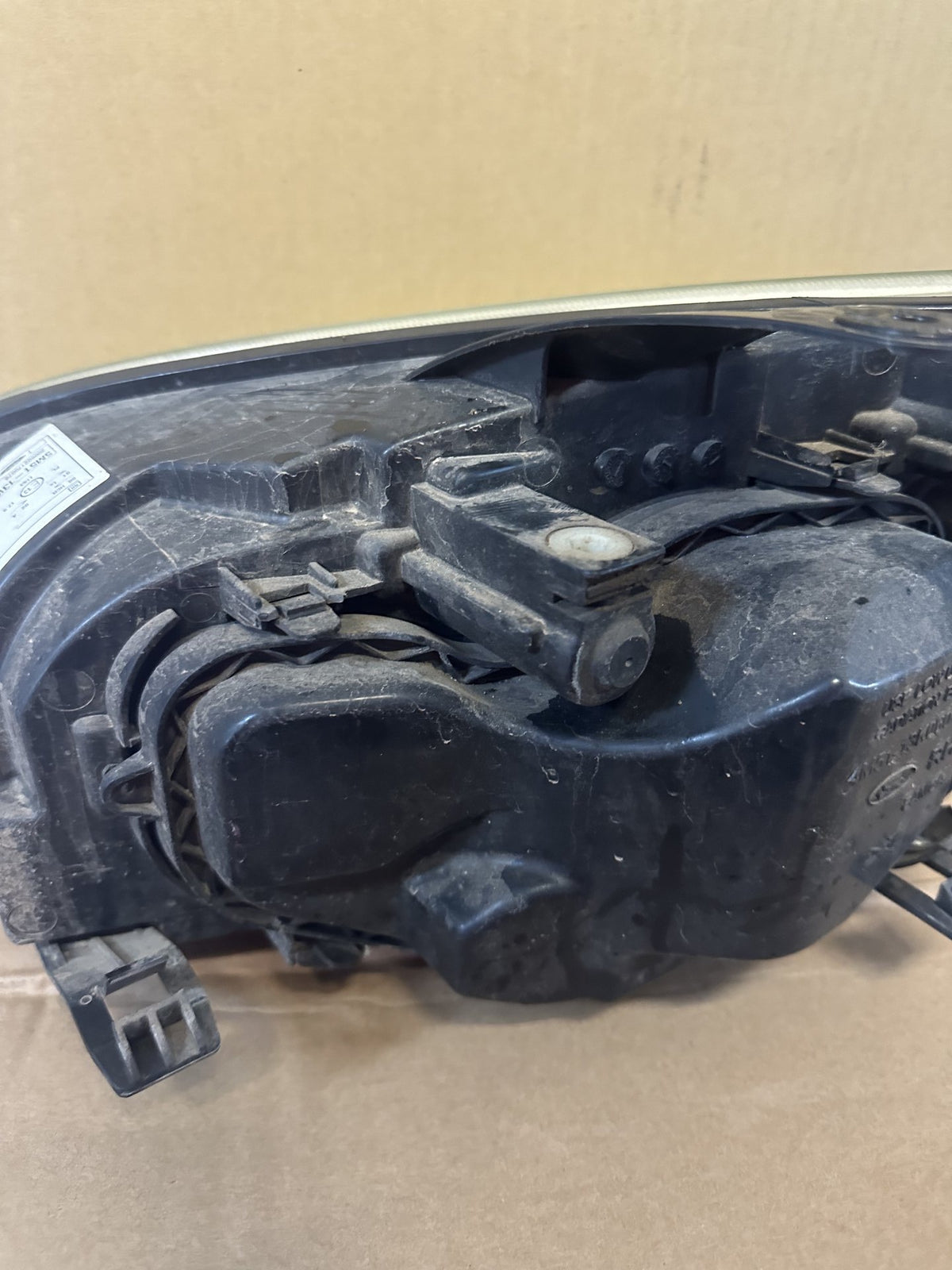2006 Ford Focus Focus Ls Hatchback Right Headlight 4M5113K060