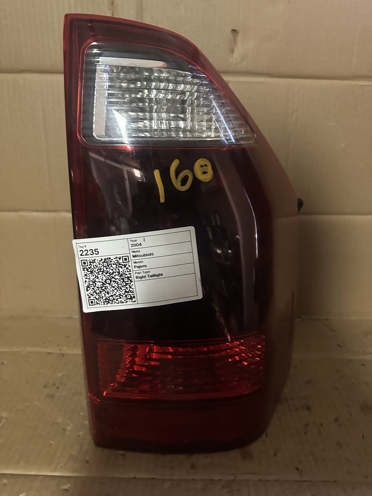 2004 Mitsubishi Pajero III NP - Right Taillight
