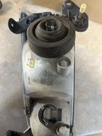 1997-2000 Toyota Camry Right Headlight 81110