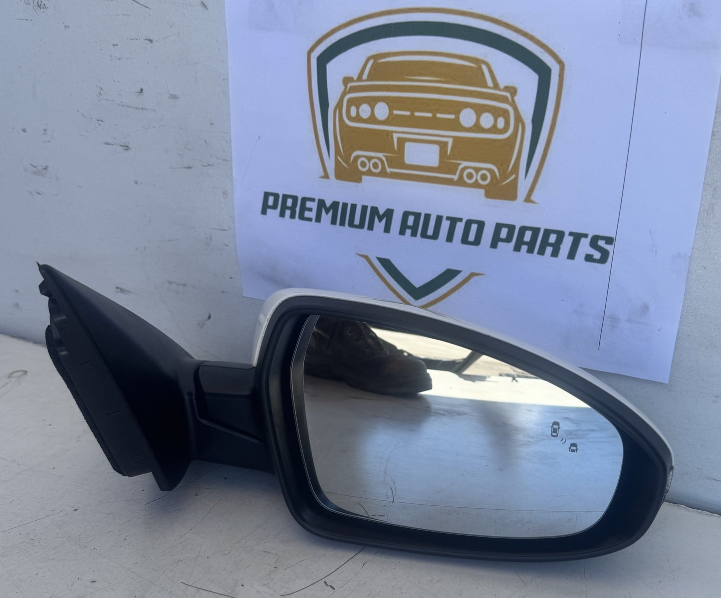 2020   Right Door Mirror