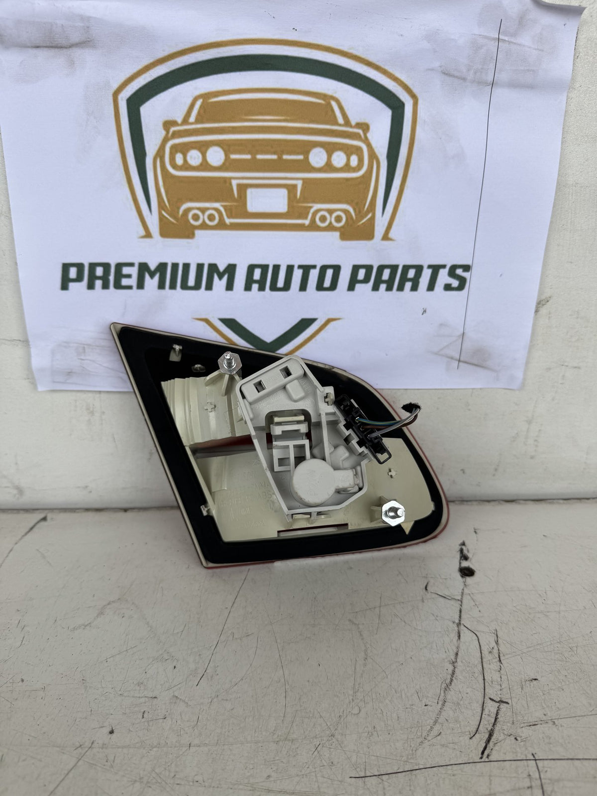 2009 Skoda Superb Sedan Right Bootlid Light