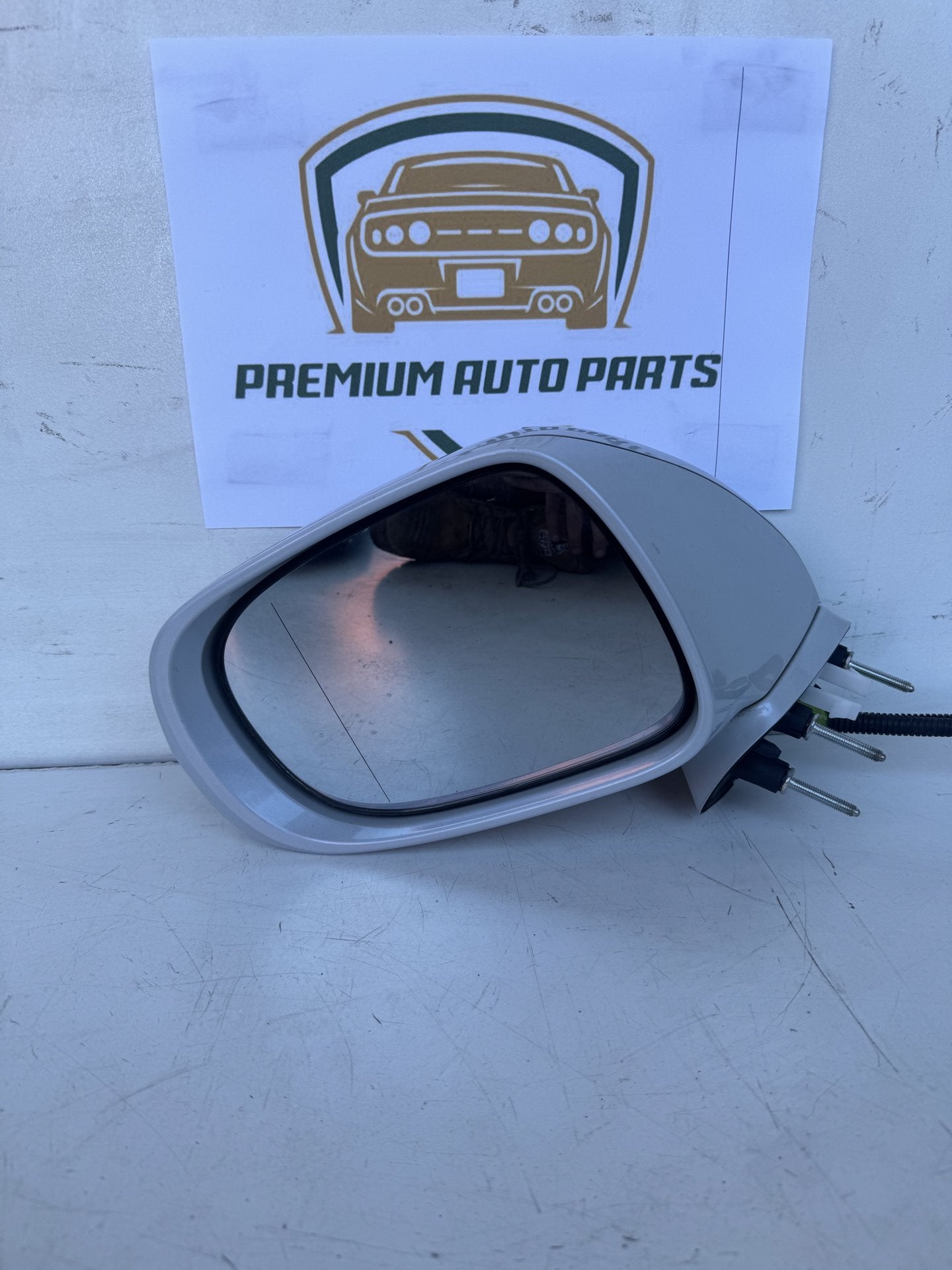 2010  E20 Left Door Mirror