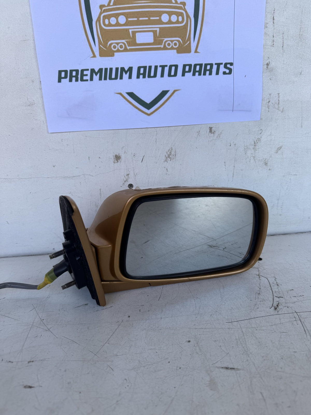 2001 Toyota Corolla E110 Hatchback Right Door Mirror