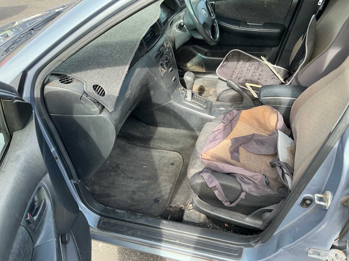 2004 Toyota Corolla Ascent E120