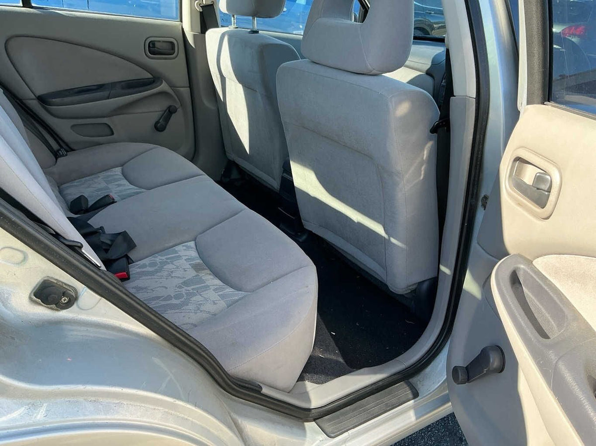 2001 Nissan Pulsar ST N16