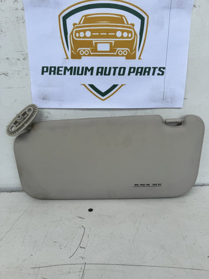 2004 Hyundai Getz TB - Right Sun Visor