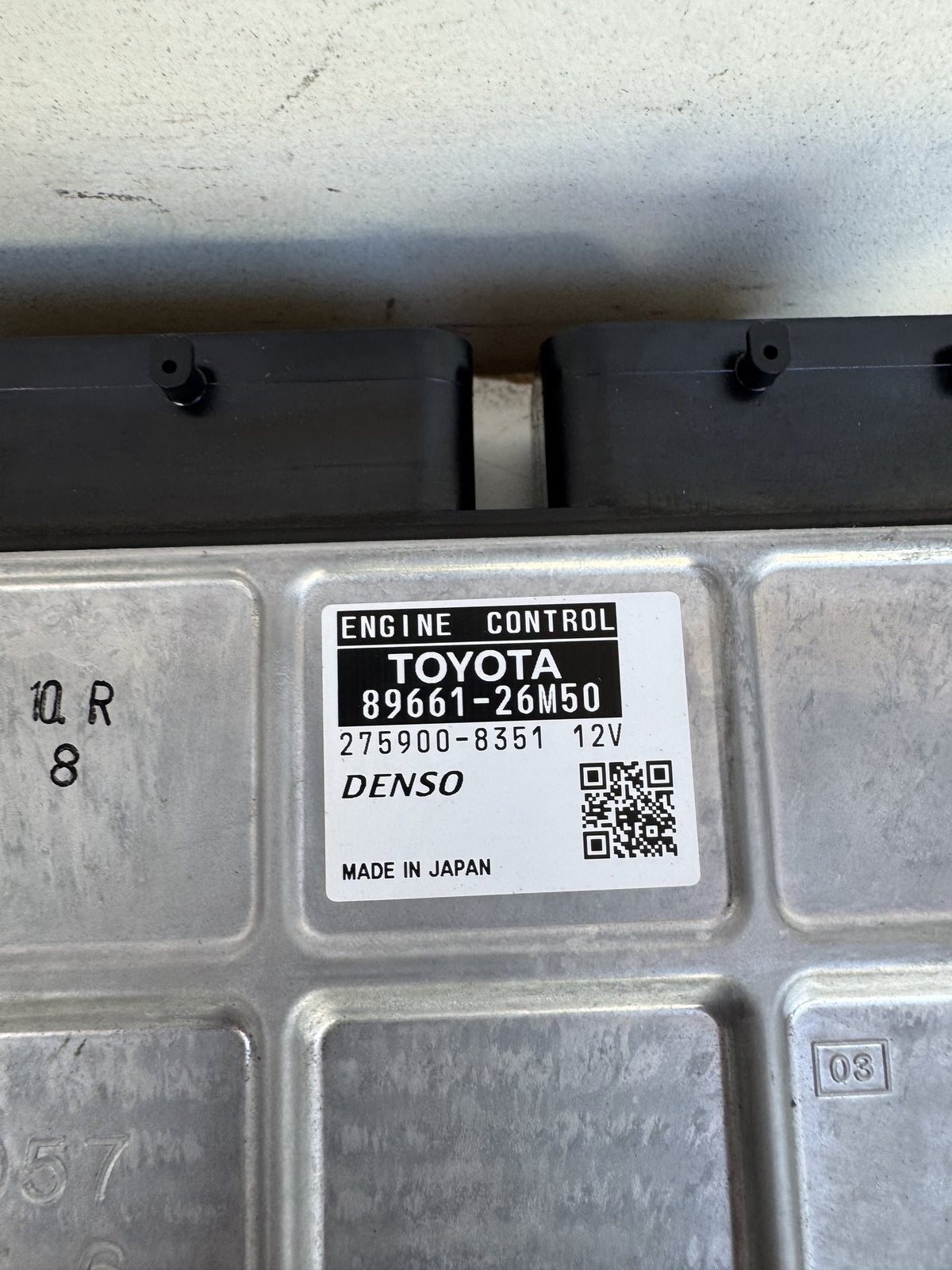 2014 Toyota Hiace ECU 89661-8351