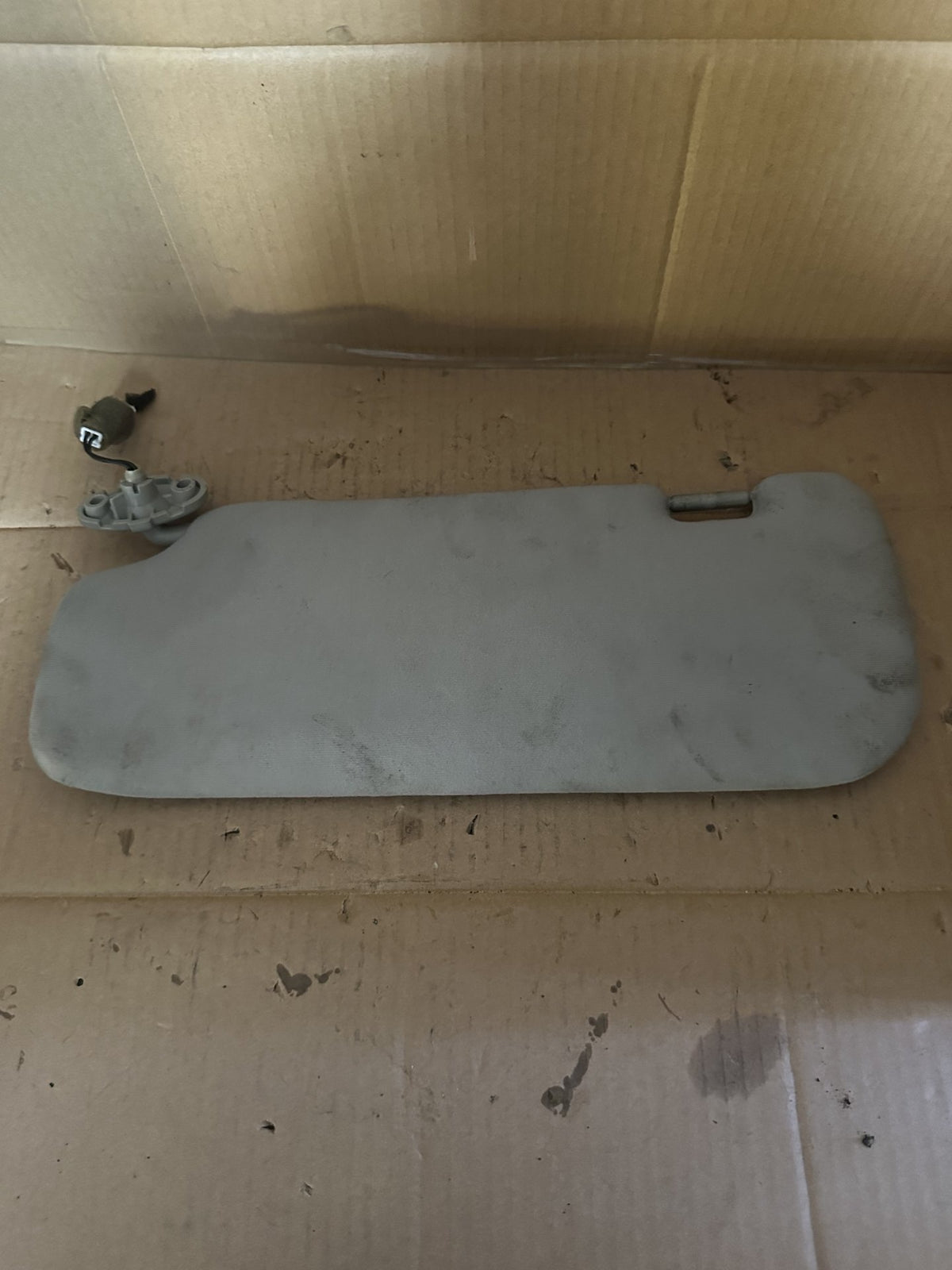 2007 Holden Captiva 7 - Right Sun Visor
