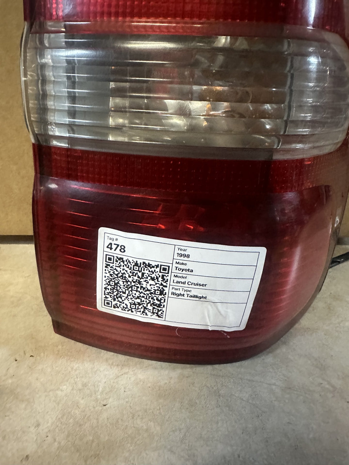 1998 Toyota Land Cruiser Land Cruiser Station Wagon Right Taillight 6070