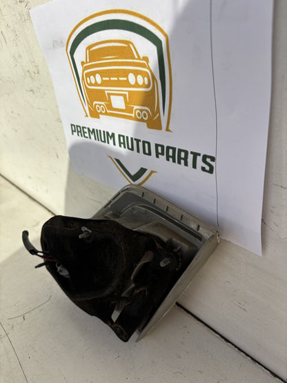 2011   Left Bootlid Light