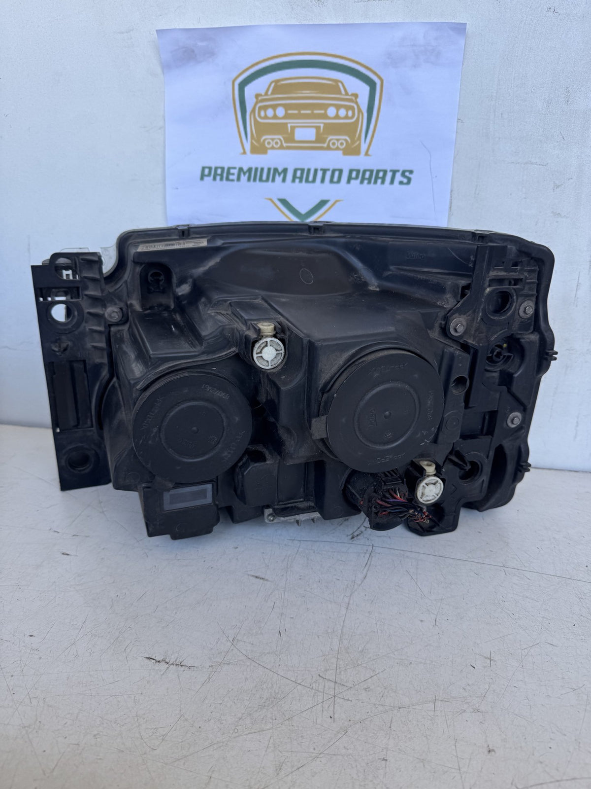 2010 Land Rover Range Rover Sport Station Wagon Right Headlight