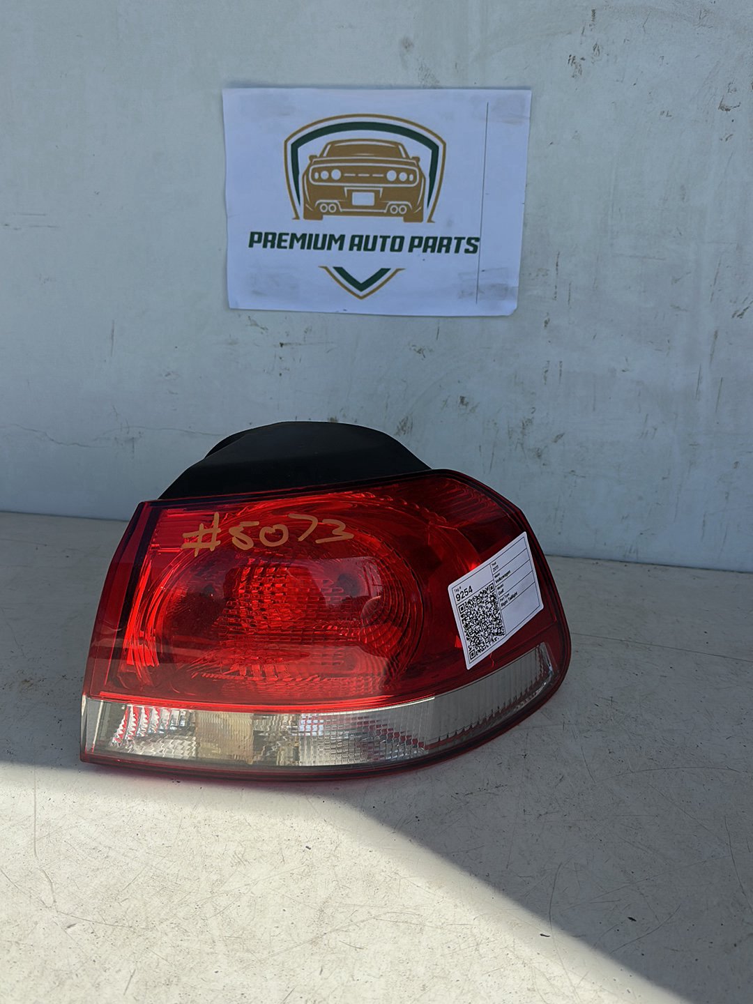 2011 Volkswagen Golf MK6 - 5K Hatchback Right Taillight