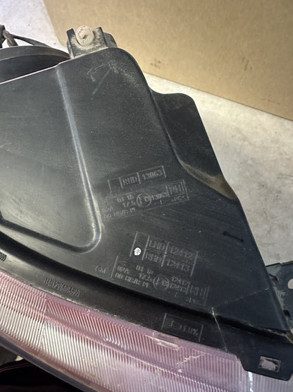 2016 Holden Cruze Sedan Right Headlight 12413