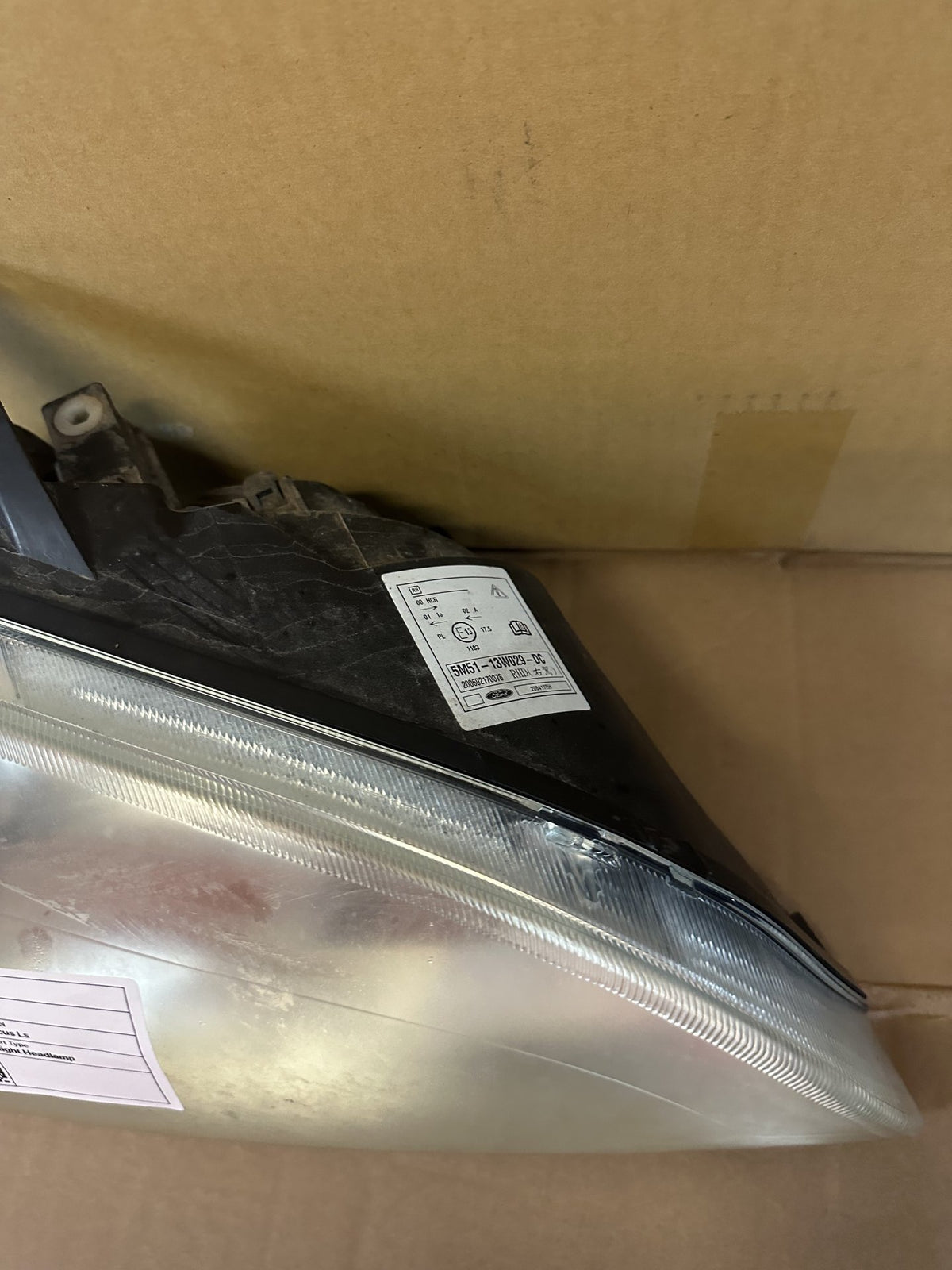 2006 Ford Focus Focus Ls Hatchback Right Headlight 4M5113K060
