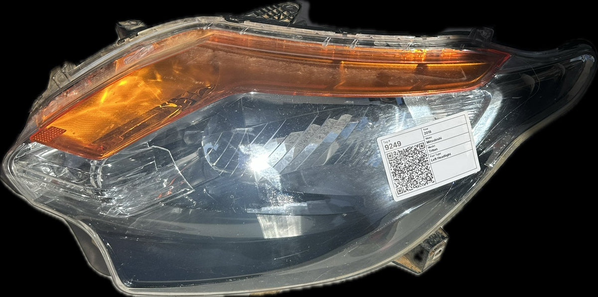 2018 Mitsubishi Triton Double Cab & Chassis Left Headlight
