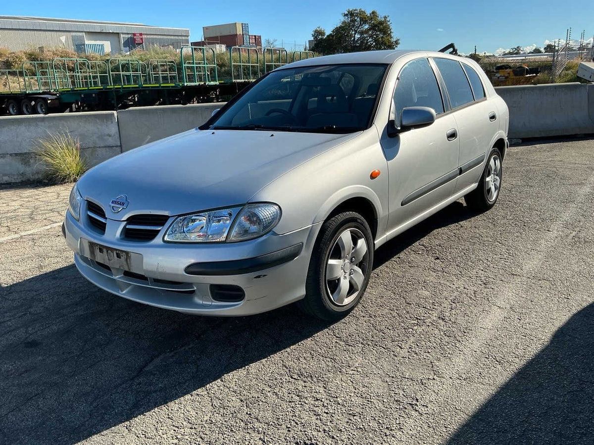 2001 Nissan Pulsar ST N16