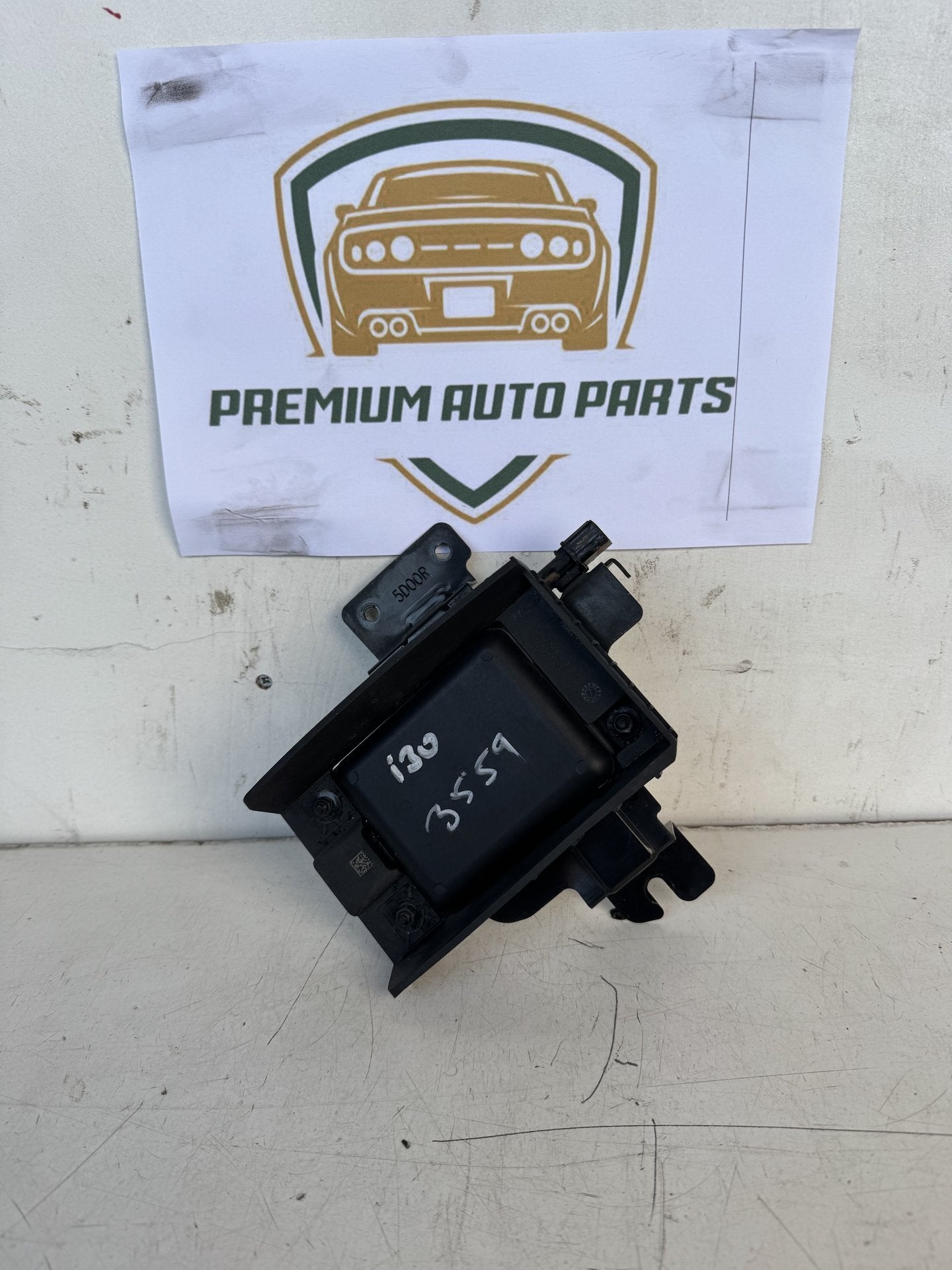 2017 Hyundai i30 Hatchback Left Rear Blind Spot Radar 9581-G3000