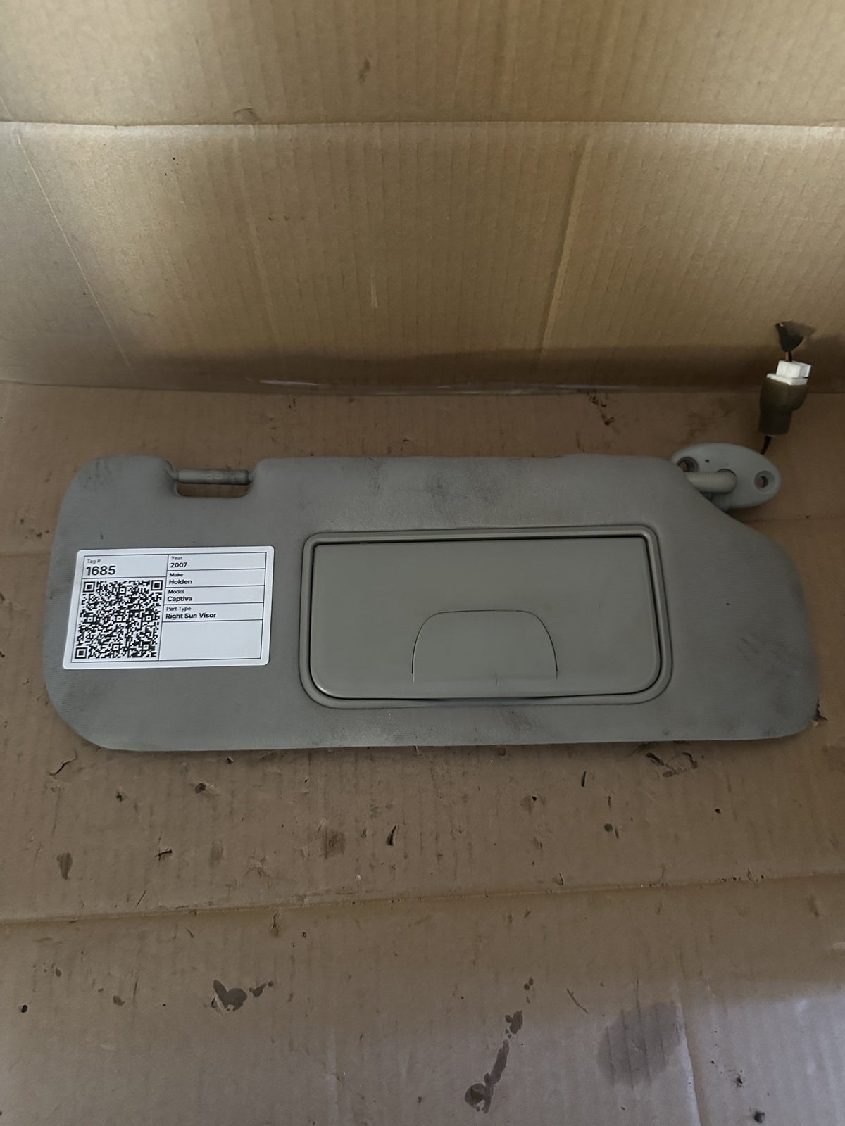 2007 Holden Captiva 7 - Right Sun Visor