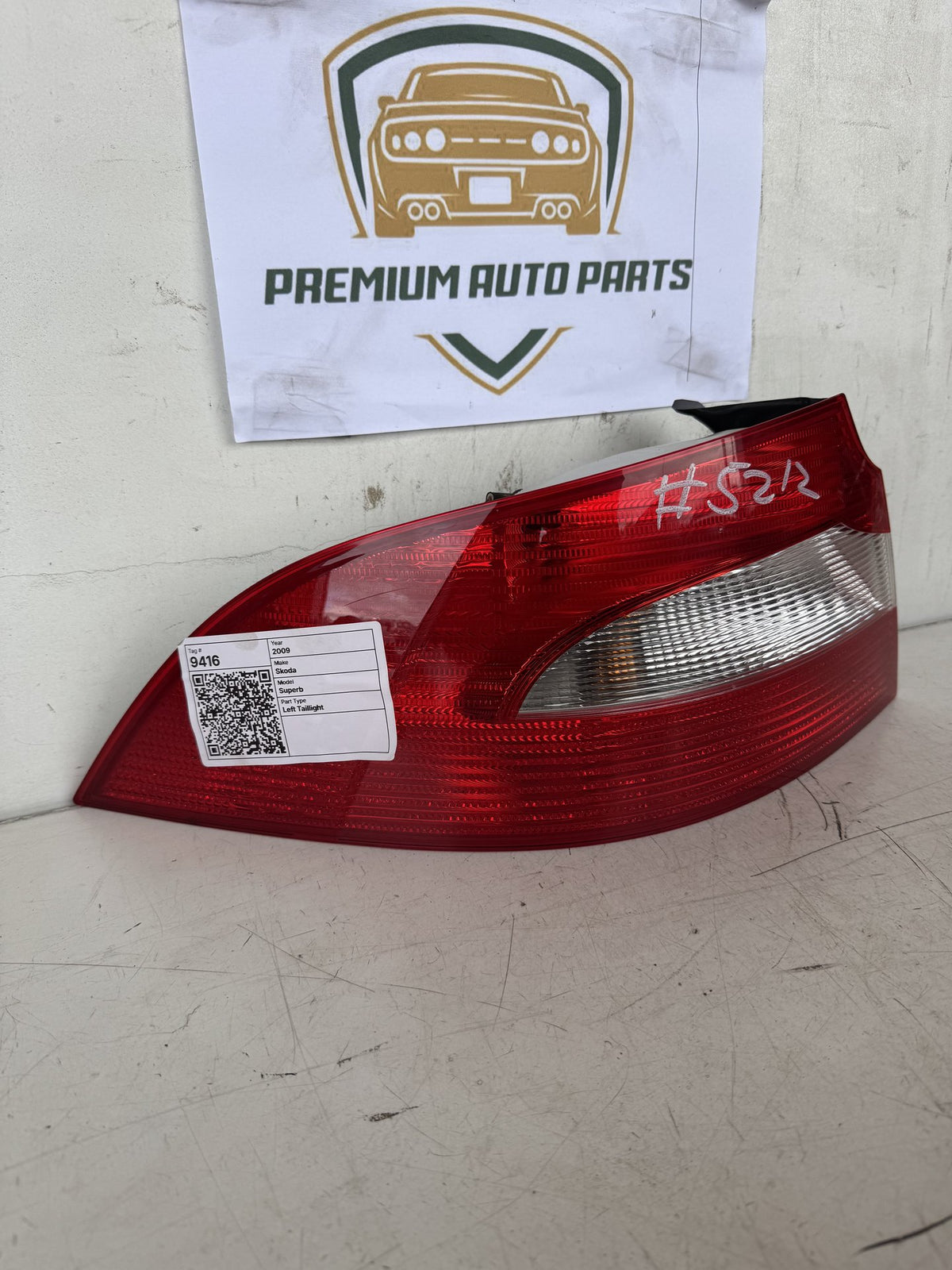 2009 Skoda Superb Sedan Left Taillight