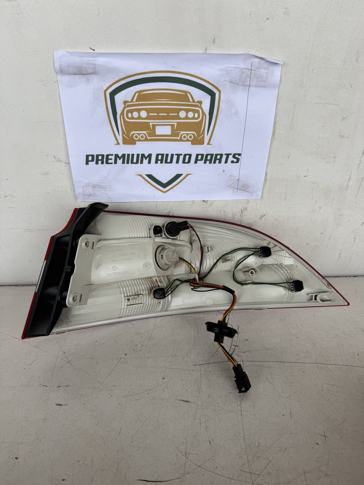2009 Skoda Superb Sedan Left Taillight
