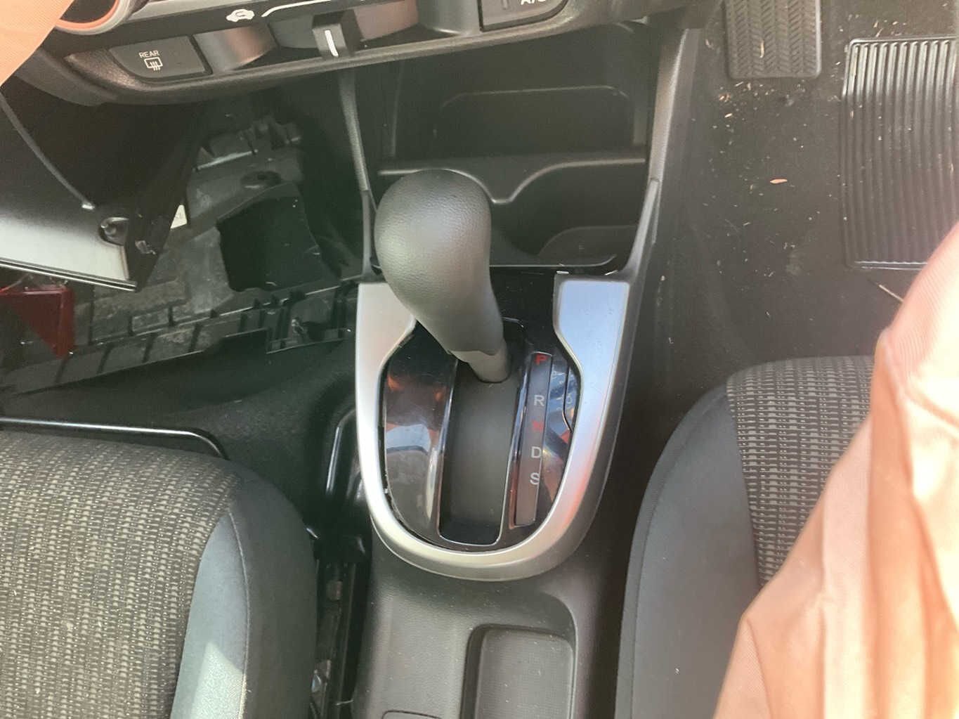 2014 Honda Jazz VTi GK