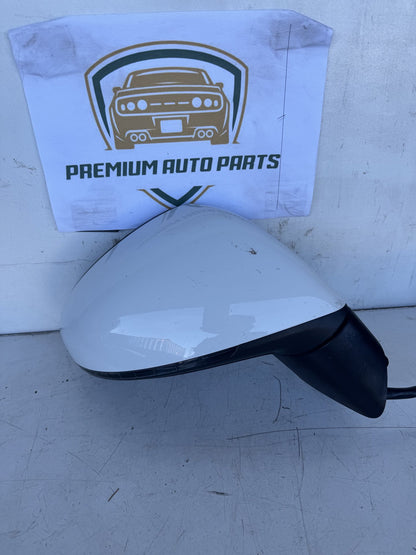 2016 Volkswagen Touareg Station Wagon Right Door Mirror