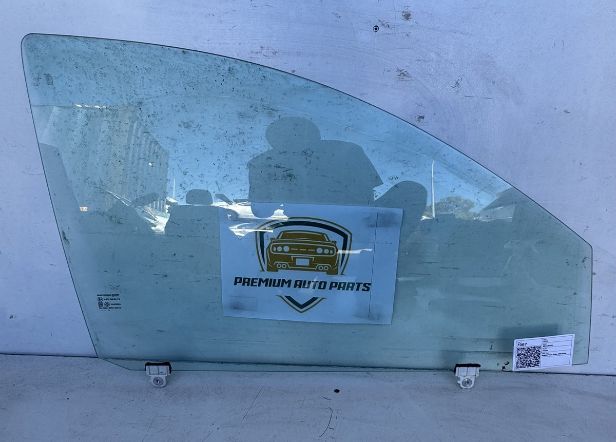 2024 Mitsubishi Triton - Right Front Door Window