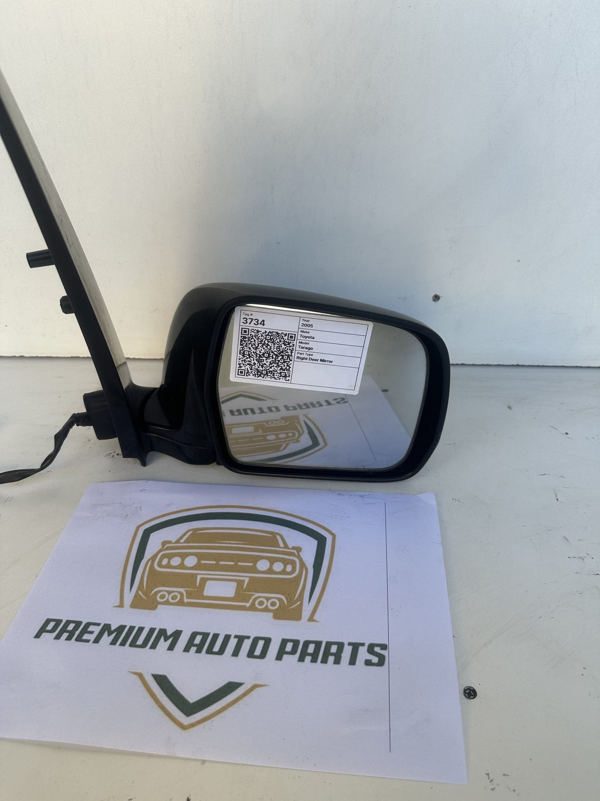 2005 Toyota Tarago R30 Station Wagon Right Door Mirror 012142