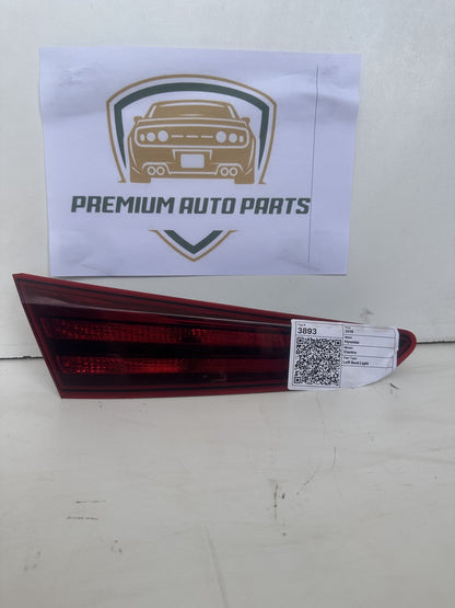 2018 Hyundai Elantra Sedan Left Boot Light 92403-F25
