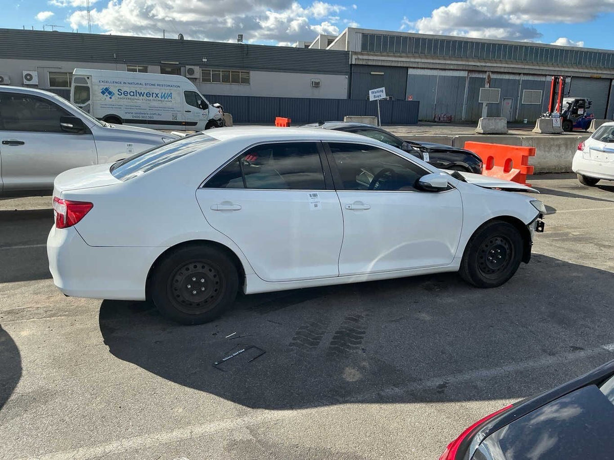2013 Toyota Camry Altise XV50
