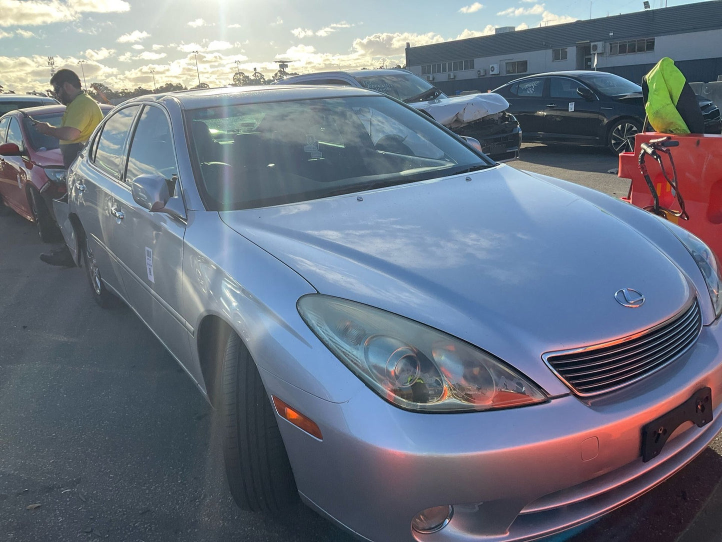 2005 Lexus ES300  V30Sedan 
Lexus
ES300