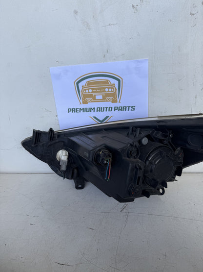 2013 Hyundai Accent RB Sedan Right Headlight