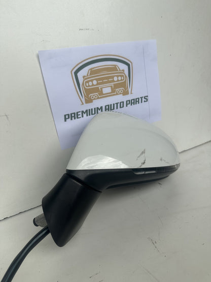 2010-2018 Volkswagen Touareg MK2- 7P SUV Left Door Mirror 021095
