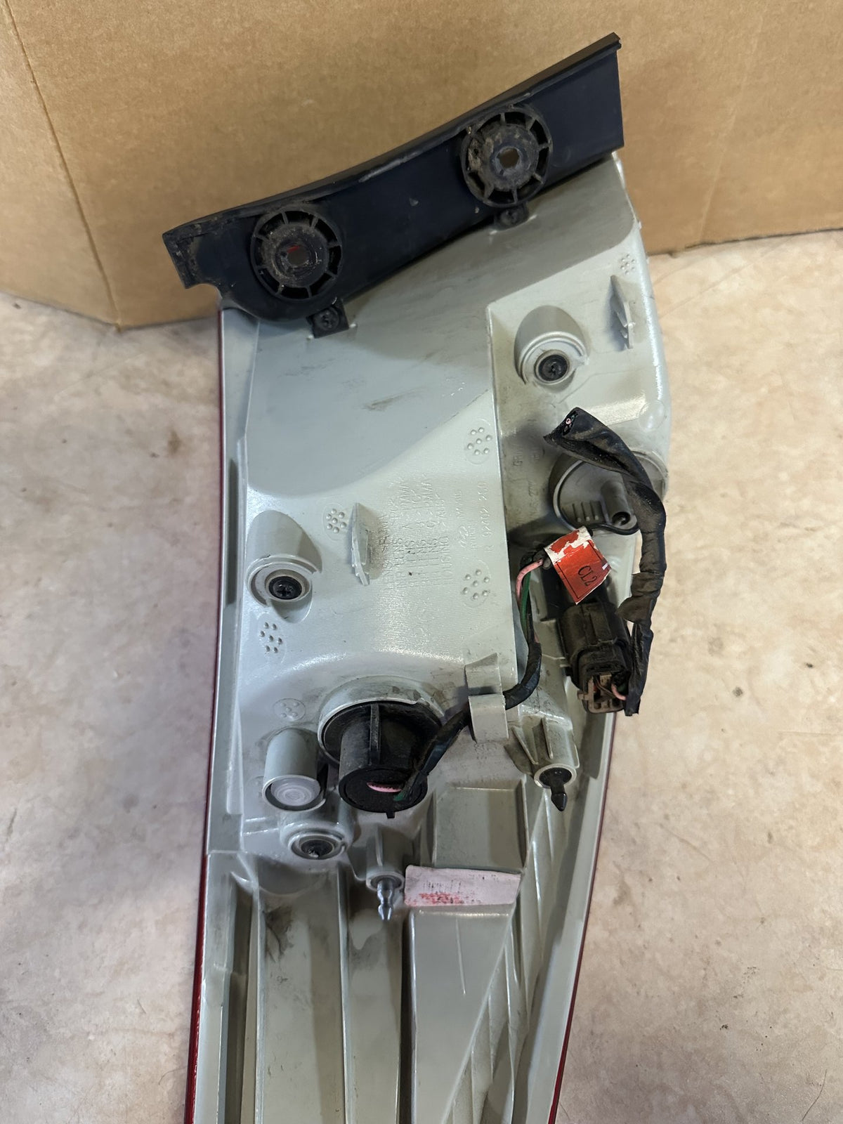 2010-2013 Hyundai ix35 Right Taillight 92401