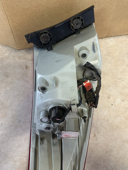 2010-2013 Hyundai ix35 Right Taillight 92401