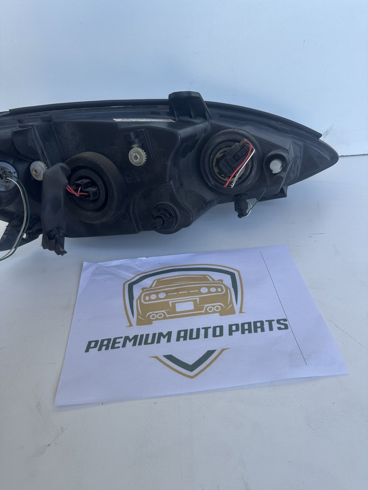 2003 Toyota Camry V30 Sedan Left Headlight 81150-YC090