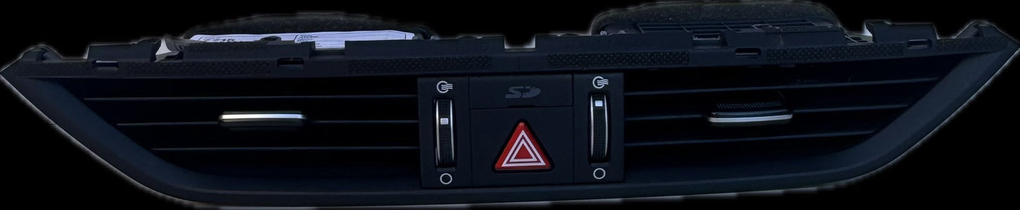 2020   Dash Air Vent Centre