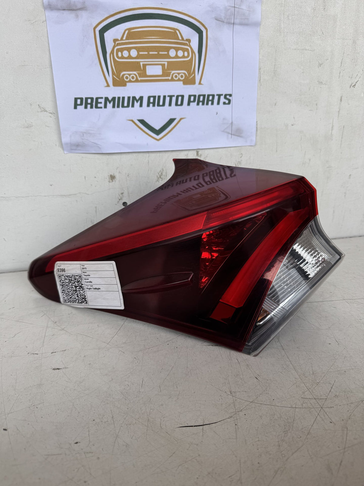 2015 Toyota Corolla Hatchback Right Taillight