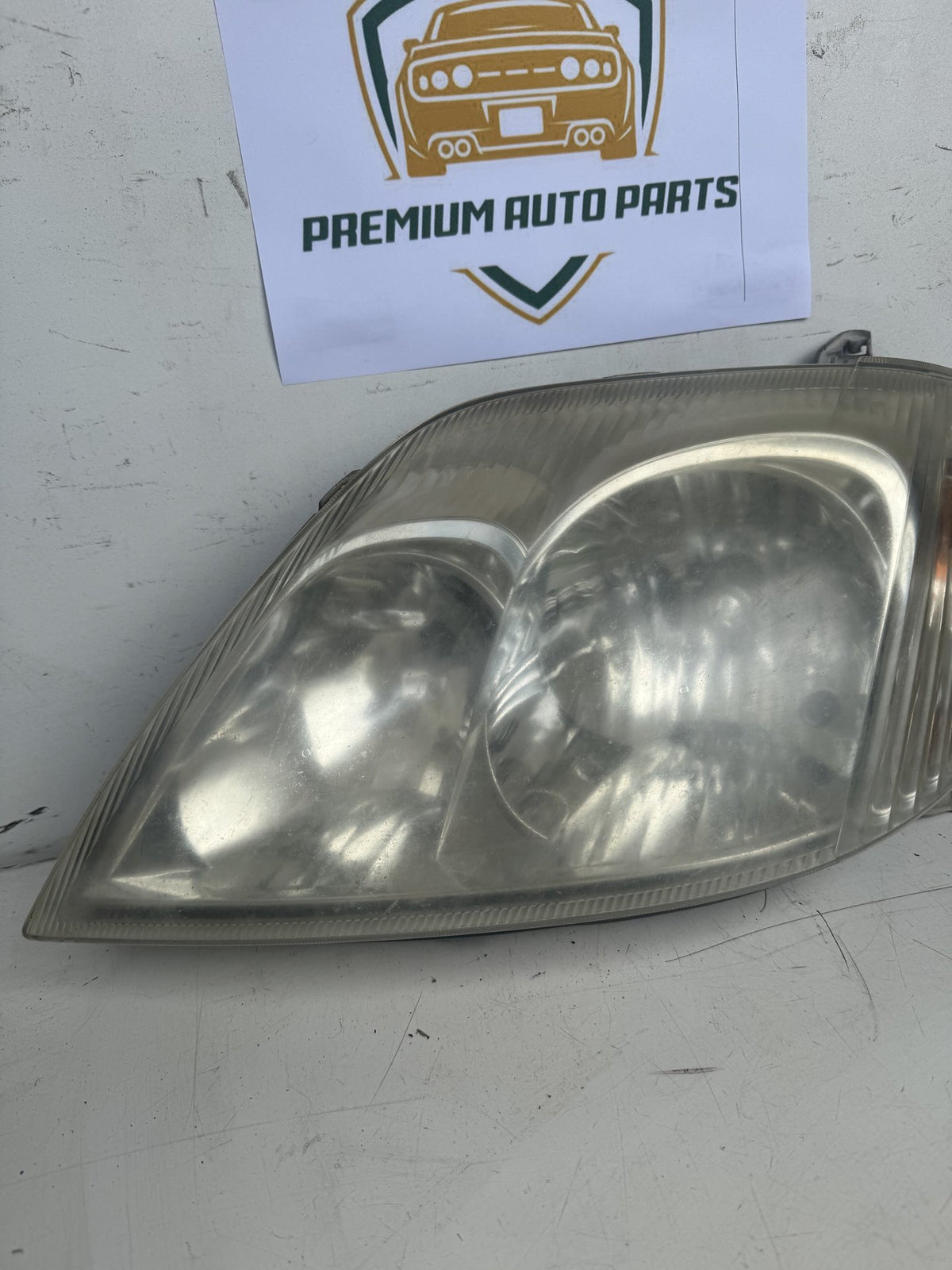 2004 Toyota Corolla Sedan Left Headlight KOITO 100-77486