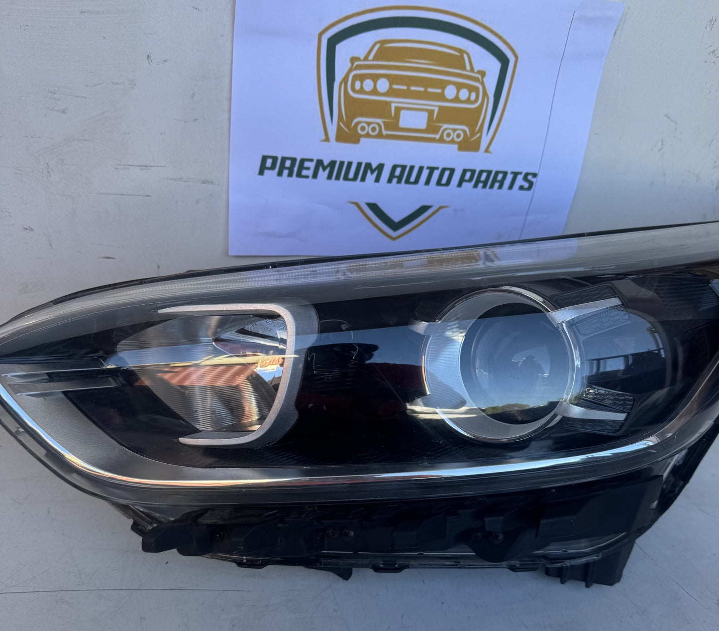 2020   Left Headlight