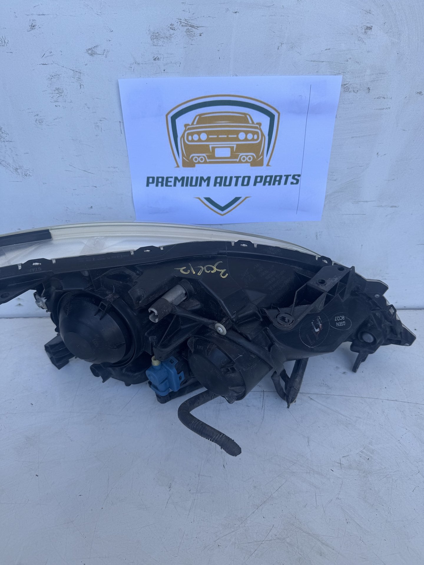 2014 Nissan Pulsar B17 Sedan Left Headlight STANLEY W0610L