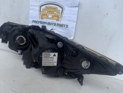 2009  CU Right Headlight