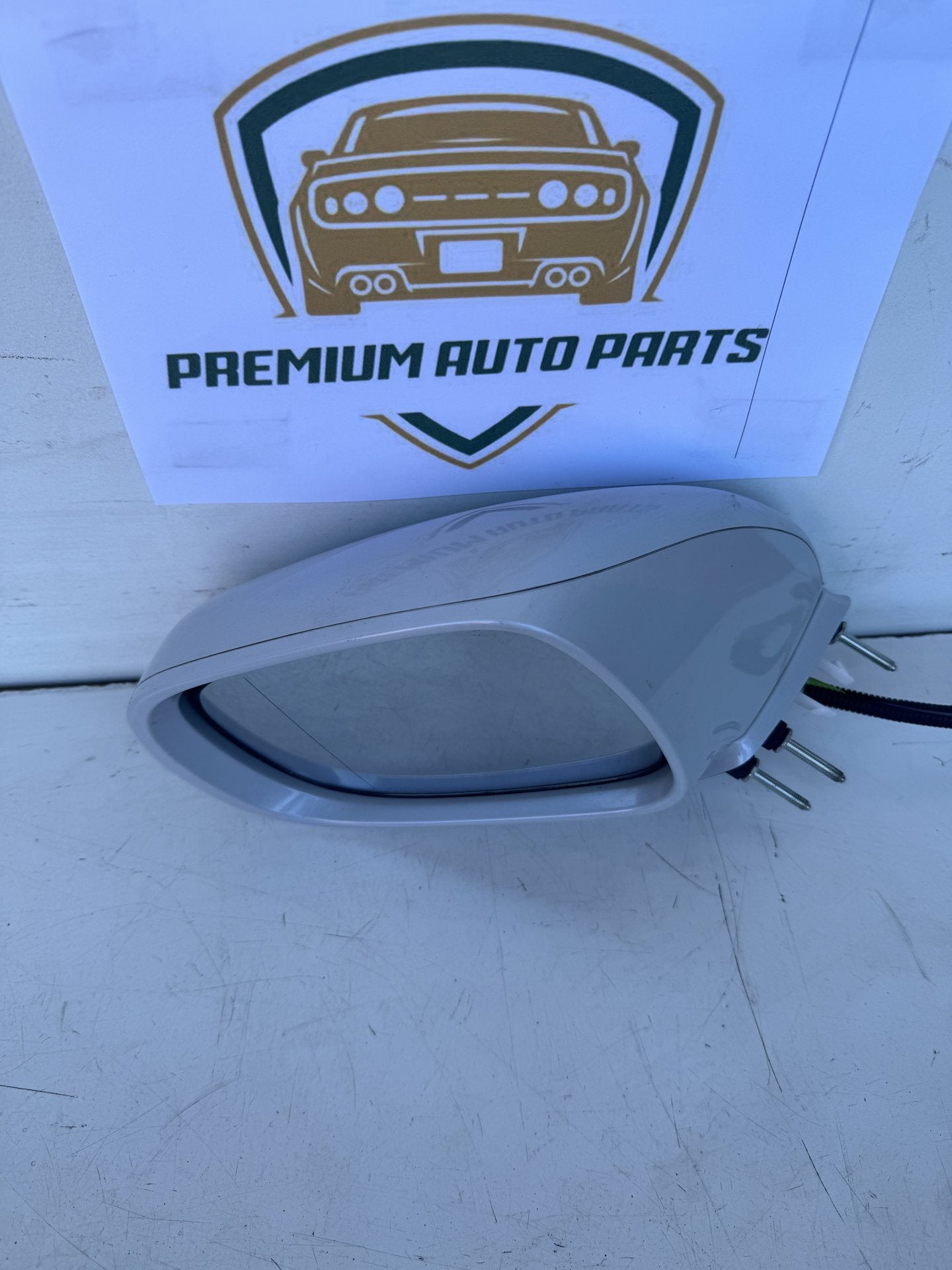 2010  E20 Left Door Mirror