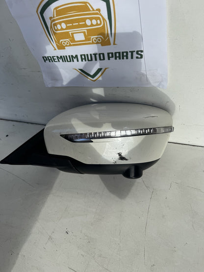 2016  T31 Left Door Mirror