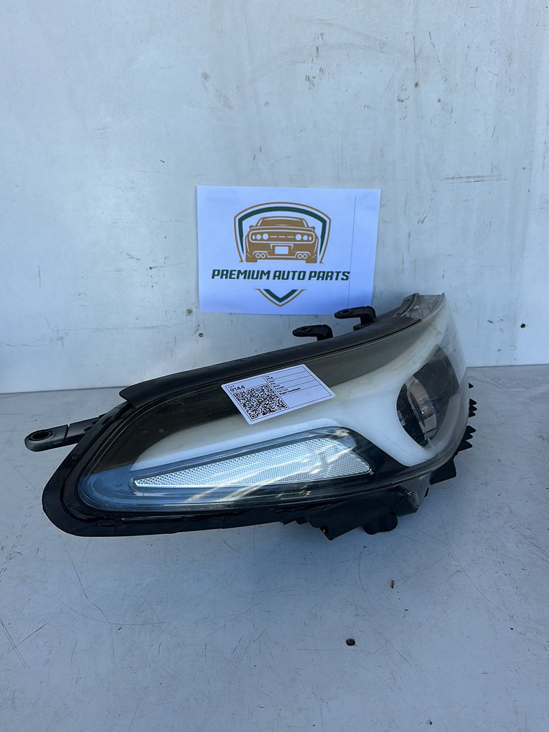2018 Kia Cerato YD Hatchback Right Headlight