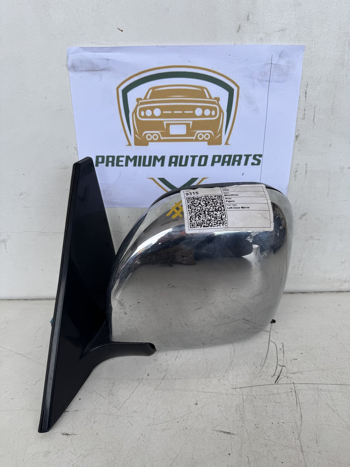 2004 Mitsubishi Pajero NP Station Wagon Left Door Mirror