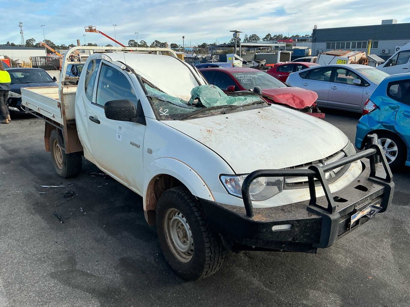 2015 Mitsubishi Triton GLX MN