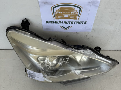 2014 Nissan Altima Right Headlight
