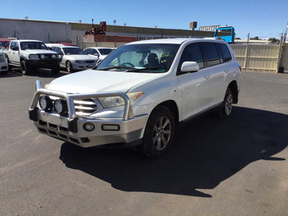 2012 Toyota Kluger U40